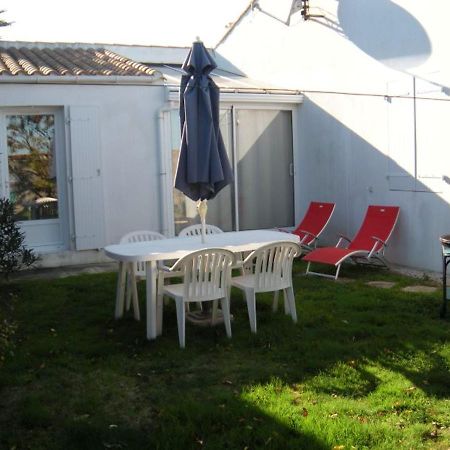 Petite Maison Charmante A La Couarde-Sur-Mer Avec Jardin Cloture La Couarde-sur-Mer Exterior foto